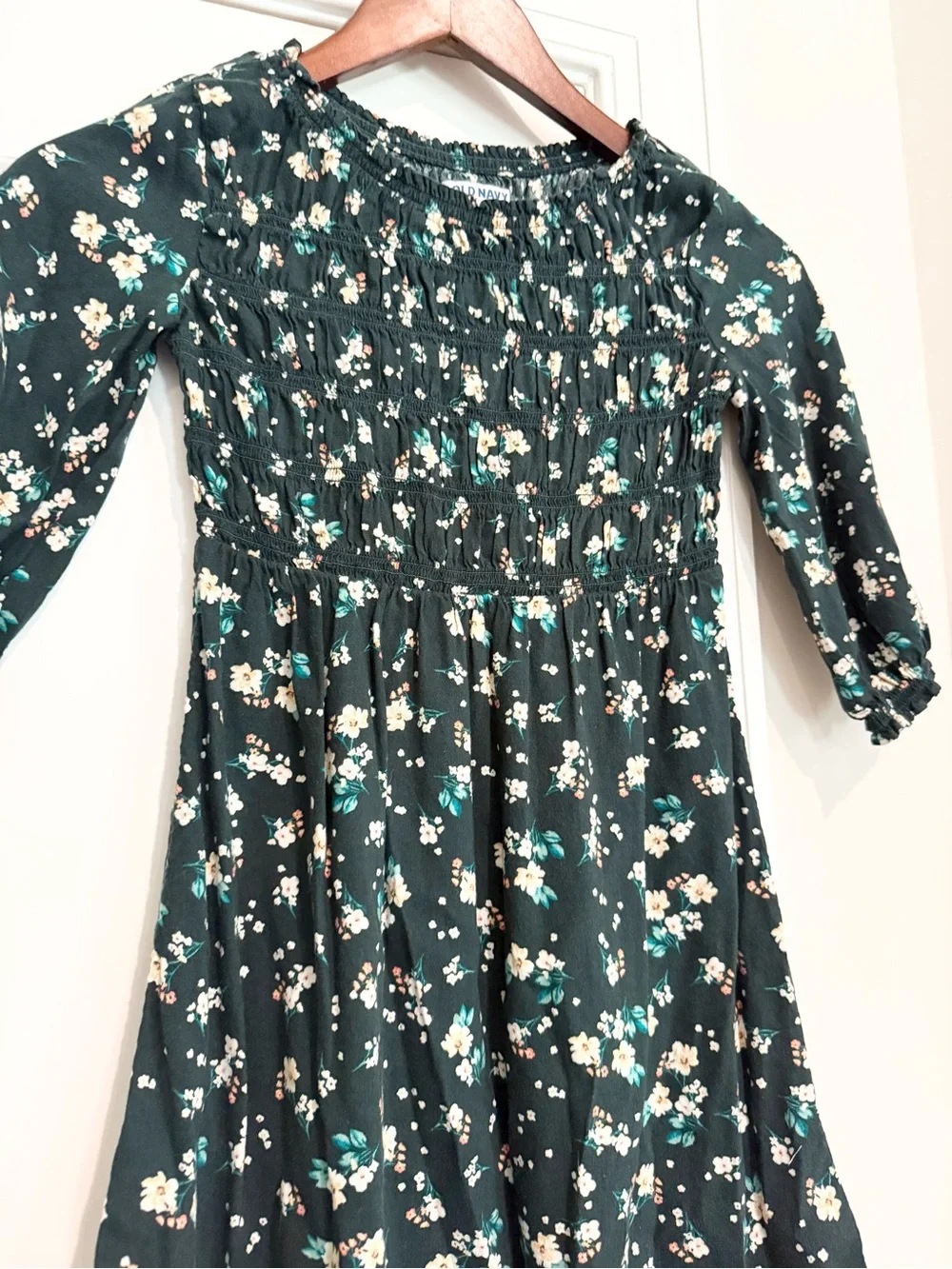 NWOT Old Navy Girl’s Dark Green Floral Long Sleeve Dress